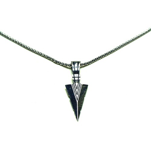 SPEAR NECKLACE